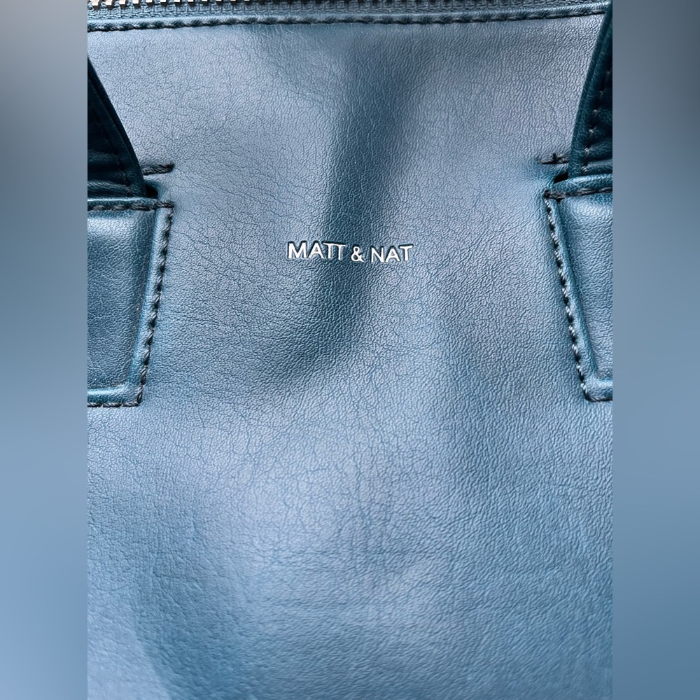 Matt and Nat Teal Vegan Handbag/Crossbody bowling bag - Picture 3 of 6